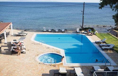 Blue Waves Luxury Suites by the Sea - Foto 12