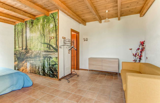 Belvilla by OYO Hillside Villa With Pool - Photo 9