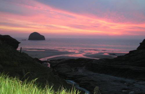 Cottage On The Square - Photo 20