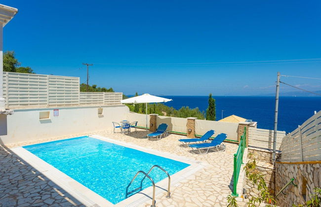 Villa Martha Large Private Pool Walk to Beach Sea Views A C Wifi Car Not Required - 2247 - Foto 6