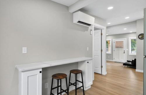 West Seattle Home King Bed and AC - Foto 22