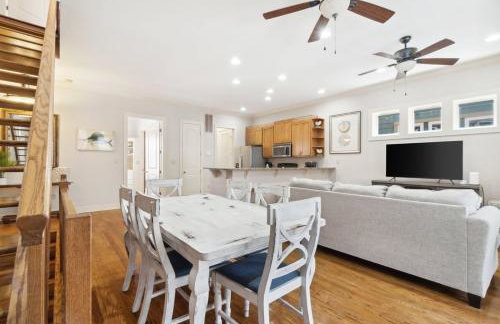 Cozy Beach House, Heated Pool , Fast WiFi - Foto 24