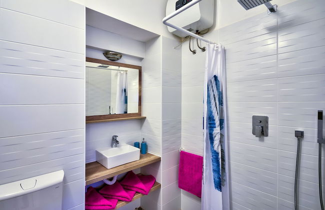 Modern Duplex Close to City Center- Free Parking - Foto 10