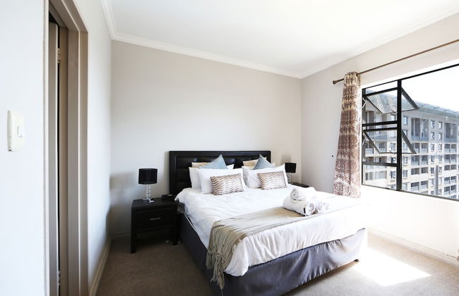 Prestige Apartment Sandton at Westpoint - Photo 13