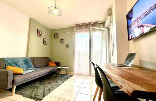 Lumineux T1 : balcon, TV sat&VOD, proche Part-Dieu & Université - Foto 8