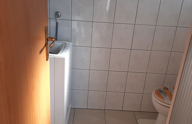 Impeccable 2-bed Apartment in Zaton - Photo 6