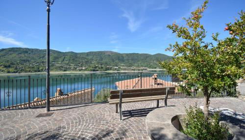 1 Bedroom Cozy Apartment In Castel Di Tora - Foto 2