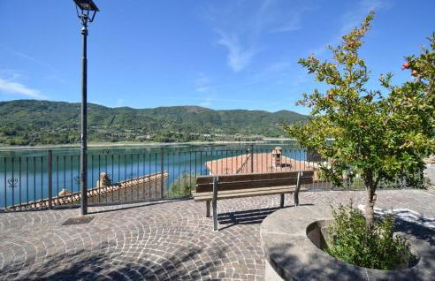 1 Bedroom Cozy Apartment In Castel Di Tora - Foto 2
