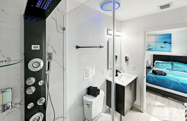 Experience Luna Sky! 65" TV Bar BBQ go FL Keys - Foto 34