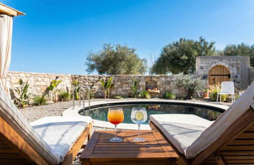 SunKeramos Retreat - "Free" Heated Pool Private Villa - Foto 2