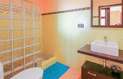 Gorgeous Home In Santa Susanna - Foto 31