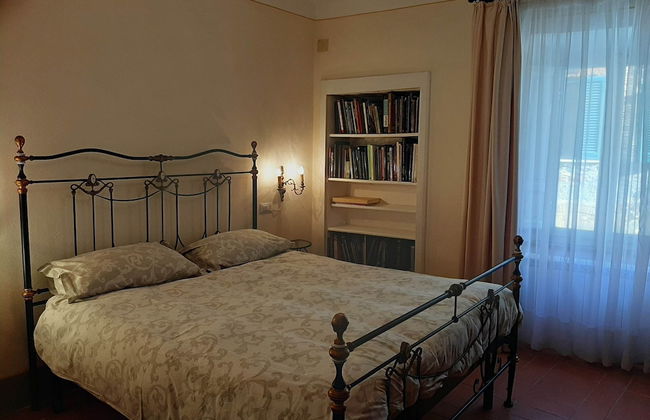 Tuscan Hilltop Getaway - Foto 8