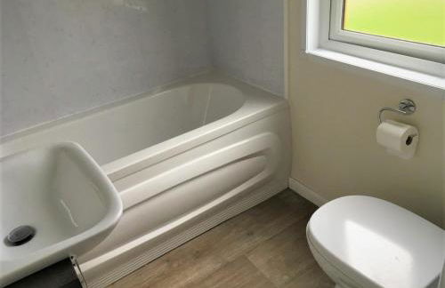 Tattershall Lakeside Lodge Indulgent wheelchair accessible 8 berth with Hot Tub - Foto 7