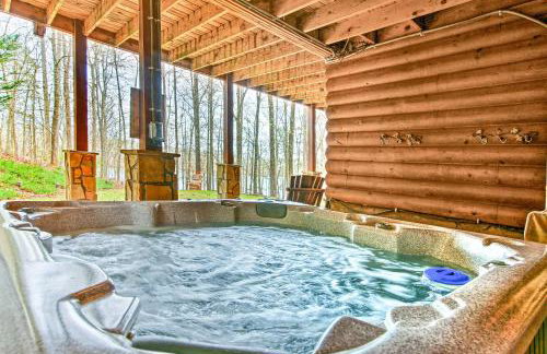 Lake Hartwell Lodge with Dock, Theater and Hot Tub! - Foto 34