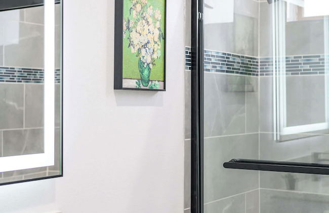 Not Affected by the Fire/modern Spacious Home With Parking & Fully Equipped Kitchen #3 - Foto 37