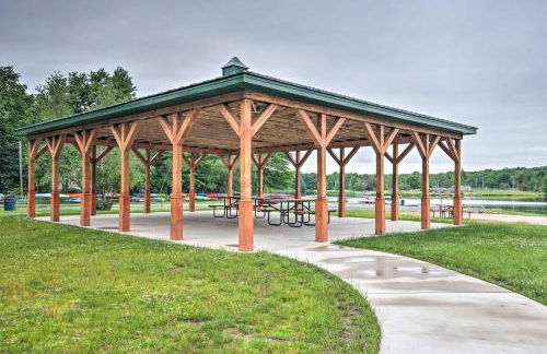 Excellent Lakeview Getaway with Watercrafts Included - Foto 43