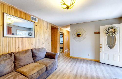 Idyllic Cabin in the Woods Cozy Crestline Retreat - Foto 13