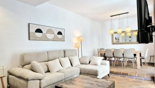 BHost - Palace - Foto 2