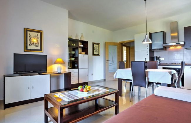 Wonderful Brsec Apartments With Sea View and Shared Pool - Foto 7