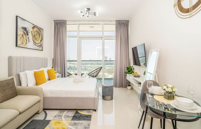 Tanin - Stylish Apartment With Balcony And Cityscape Views - Photo 2