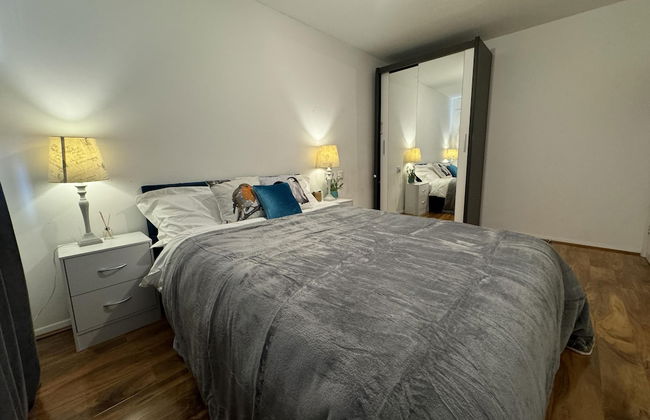 Luxury London Apartment With 3 Bedrooms - Photo 3