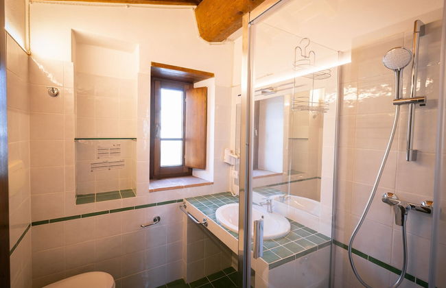 Villa in Tuscany With Pool & Panoramic Views - Photo 18