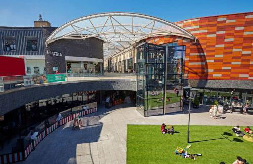 Luxury Riverfront Apartment - Foto 29