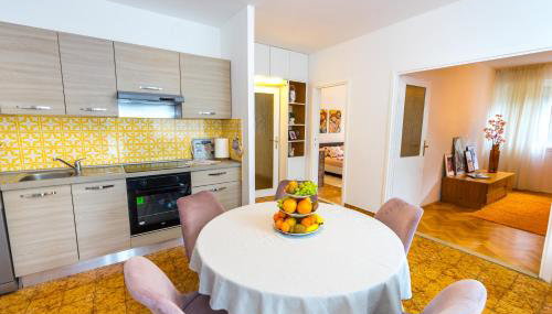 Cozy 2 Bedroom APT 15 Min Walk From Split Center and Beach - Foto 4, stove, dishwasher, toaster