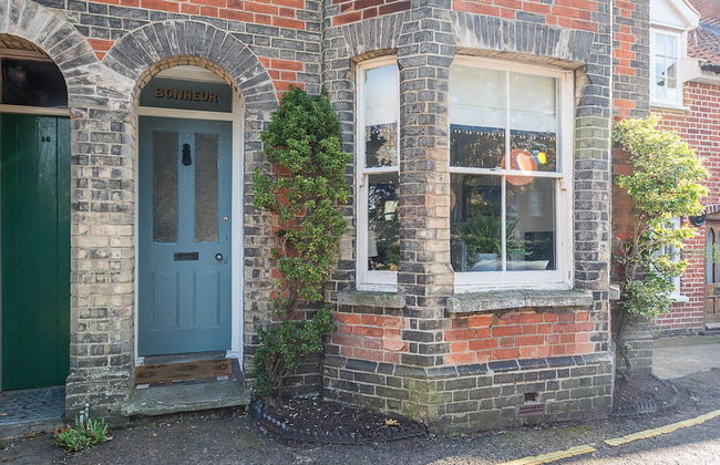 Bonheur, 16 Bartholomew Green, Southwold - Photo 35