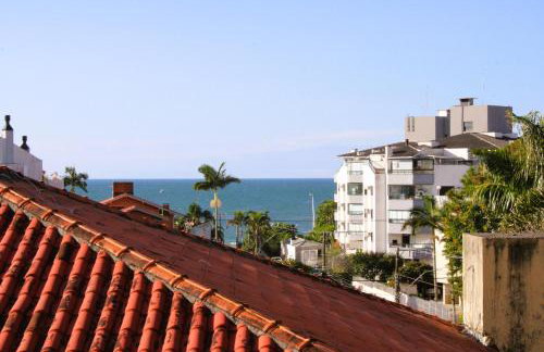 Apto de duas suítes com vista mar - 100 metros da praia em Canasvieiras - Foto 30