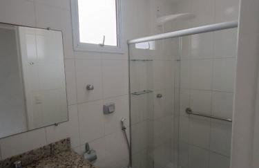 Apartamento Pé na Areia, Wi-Fi e Garagem Privativa início da Praia do Morro - Foto 21