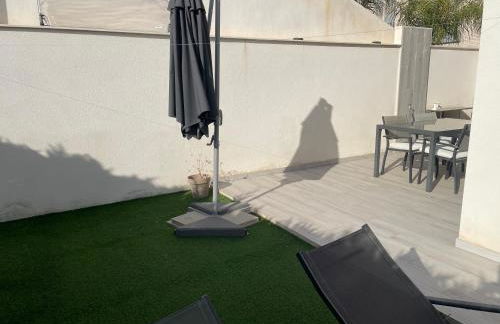 Frontsea Beach bungalow with swiming pool and long terrace - Foto 17