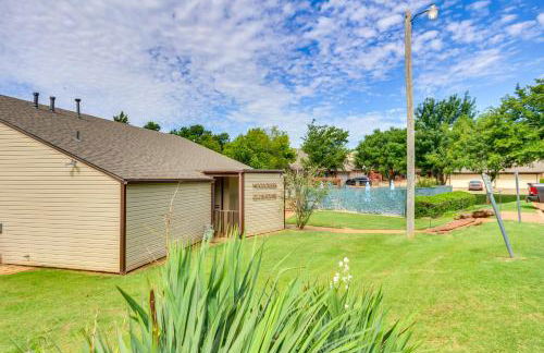 Edmond Townhome with Pool Access Near Arcadia Lake! - Foto 29