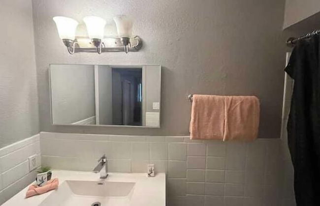 East Dallas Paradise Getaway - Foto 12