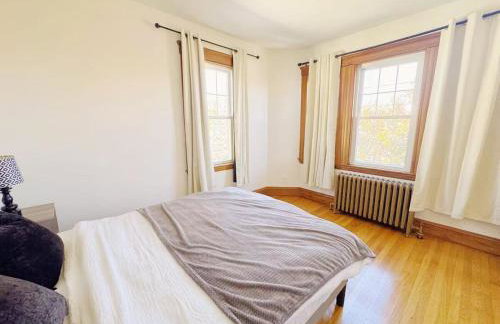 Spacious Revere 4 Bedrooms 2 Bathrooms Apartment Near Boston Airport and Beach - Foto 9