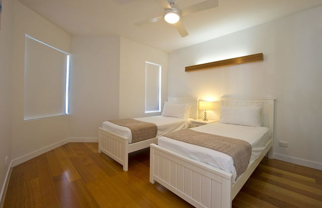 Maggies Beachfront Apt. 3 - Photo 2