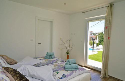 Villa Perla with swimming pool, Lovran - Opatija - Photo 27