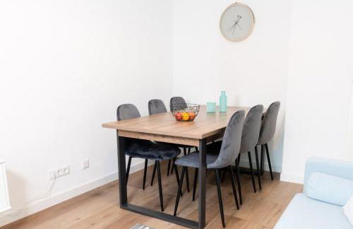 Deluxe Flat, Zentral, PS4, Netflix, - Photo 25