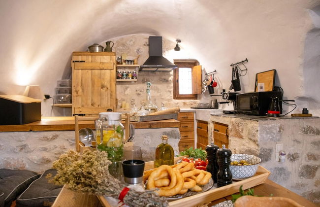 Dandy Villas Tower House Built in 17th Century Pool - Photo 31