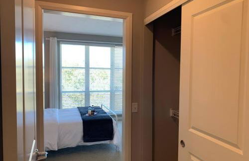 The City View Suite Garage Parking Top Floor! - Foto 16