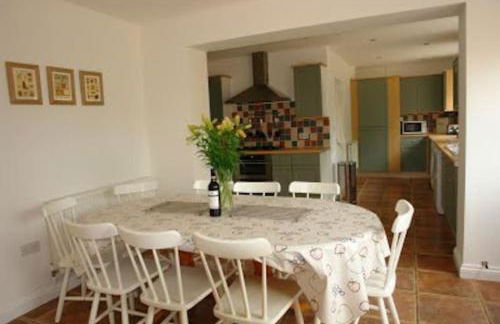 Gorgeous Cottage by the sea sleeps 10 5 bed 4 bath - Foto 17