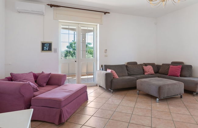 Belvilla by OYO Pool Villa Torre San Giovanni - Foto 21