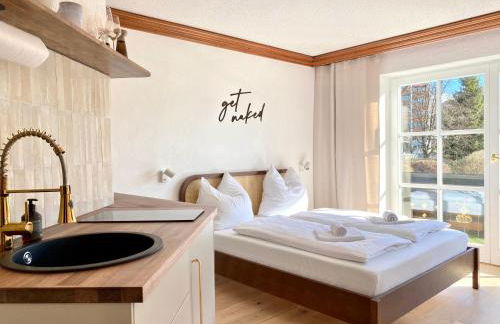 Best Butler Lovebirds I Küche I Parken I Bergblick I Seenähe - Photo 1