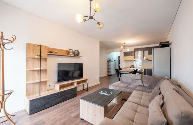 Tirent Apartment Komuna Parisit 2 - Foto 1