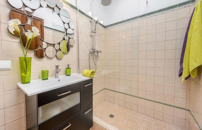 Modern Villa With Pool Near Town - Foto 14