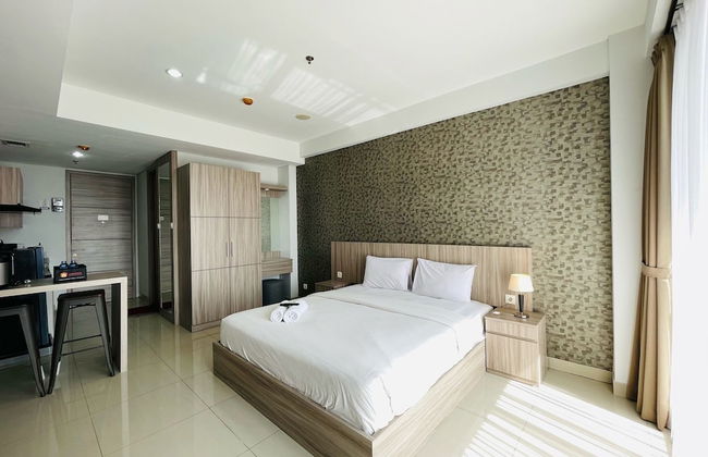 Deluxe Studio Room At Dago Suites Apartment - Photo 2