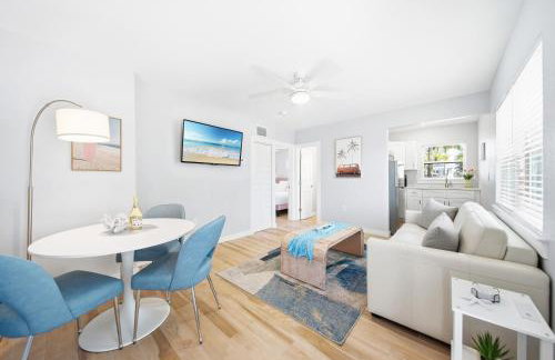 Siesta Key, Heated Pool, Dock on Lagoon, Turtle Beach 1-mile and Crescent Beach 2-miles, 1-bdr - Foto 1