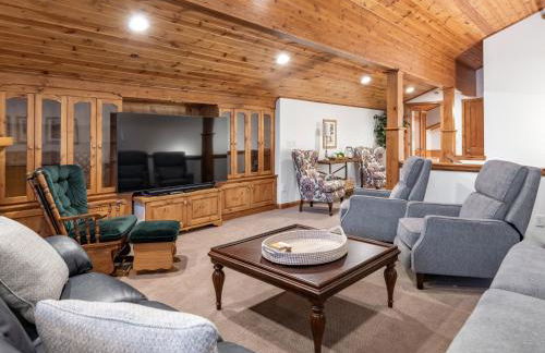 Family Getaway-Pool, Hot Spring, Scuba & Ice Castles 727 home - Foto 2