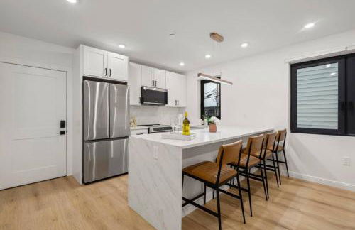 Modern Coastal City Stay Waterfront and Airport - Foto 8