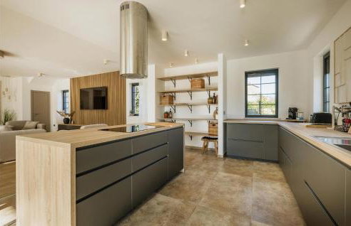 Awesome Home In Nova Vas - Foto 25